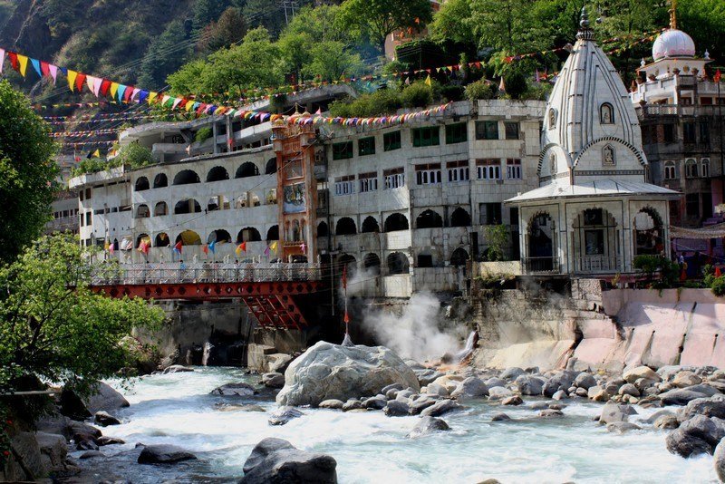 Day 01: Arrival in Kasol – Manikaran Sahib & Kasol Market